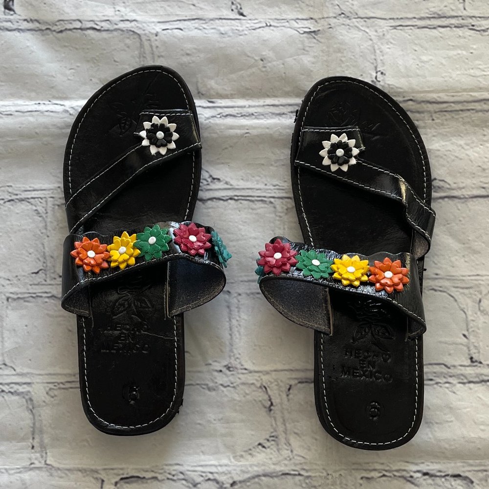 Floral Sandal in Black